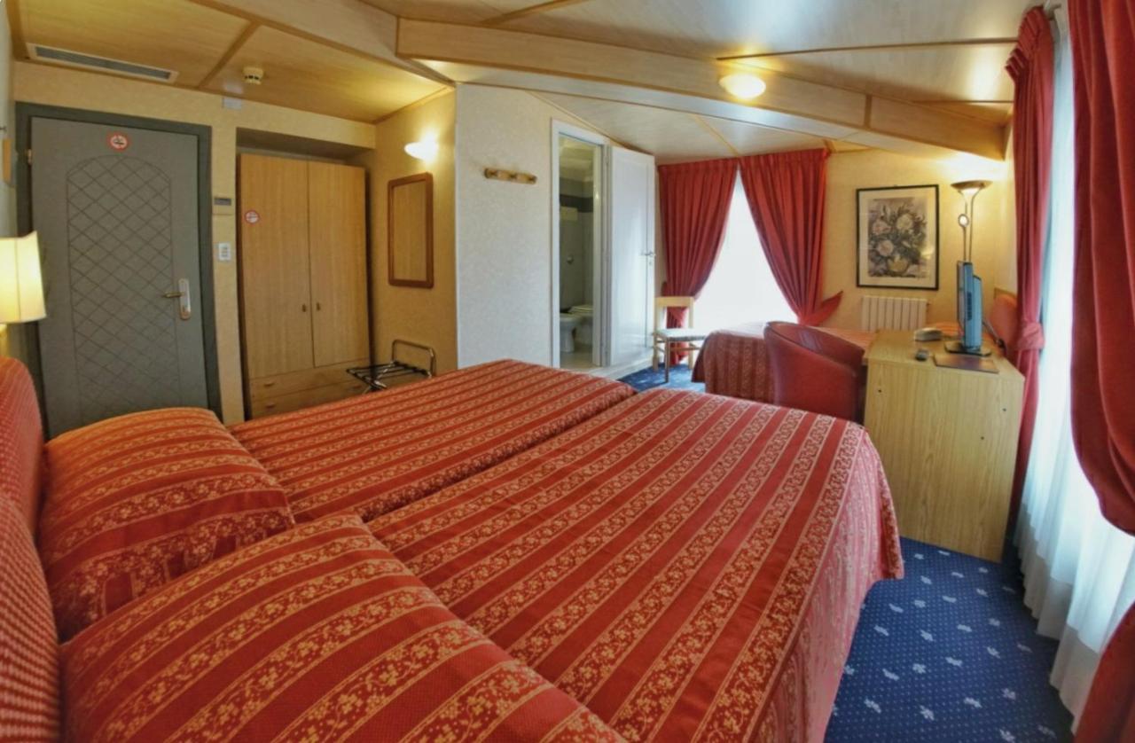 Hotel Le Torrette Galbiate Esterno foto